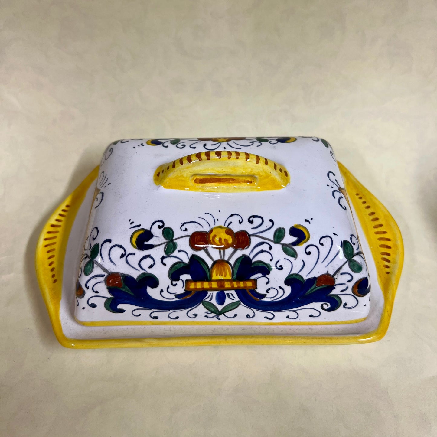 PORTA BURRO IN CERAMICA DIPINTO A MANO STILE DERUTA