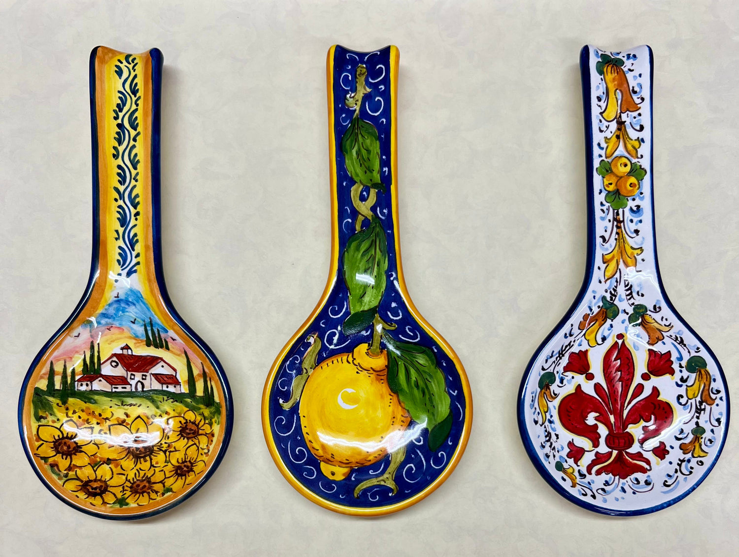 POGGIAMESTOLI IN CERAMICA DIPINTI A MANO